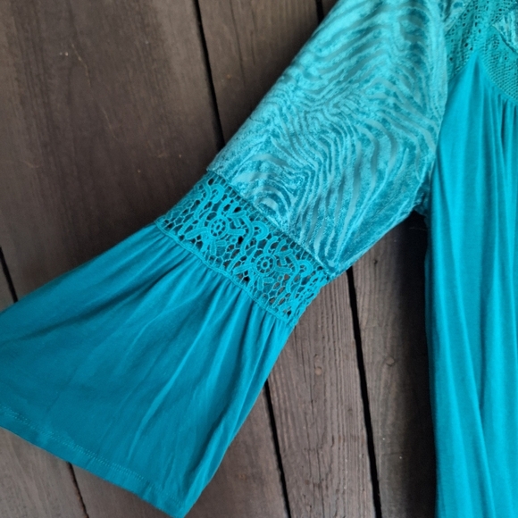 Rafaella Weekend Crushed Velvet TEAL Boho Top Bell Sleeves Ladies Medium Flare - Picture 6 of 6